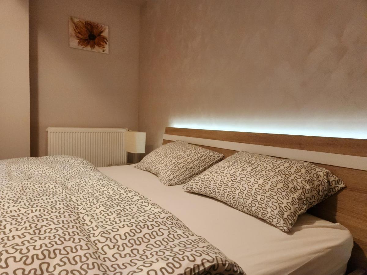 Airport Apartment Otopeni Dış mekan fotoğraf