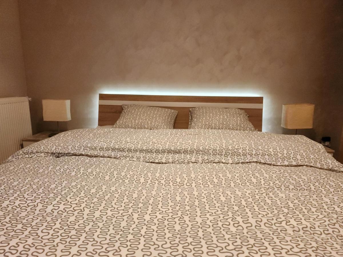 Airport Apartment Otopeni Dış mekan fotoğraf